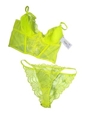 Escante NWT Neon Lace Bralette & Thong Set - Neon Yellow